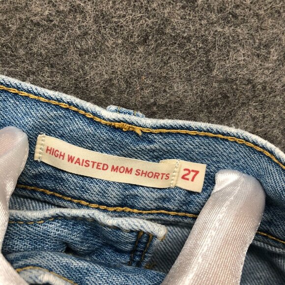 Levi's High Waisted Mom Shorts Womens 27 Light Wash Blue Distressed Cutoff - Picture 11 of 13